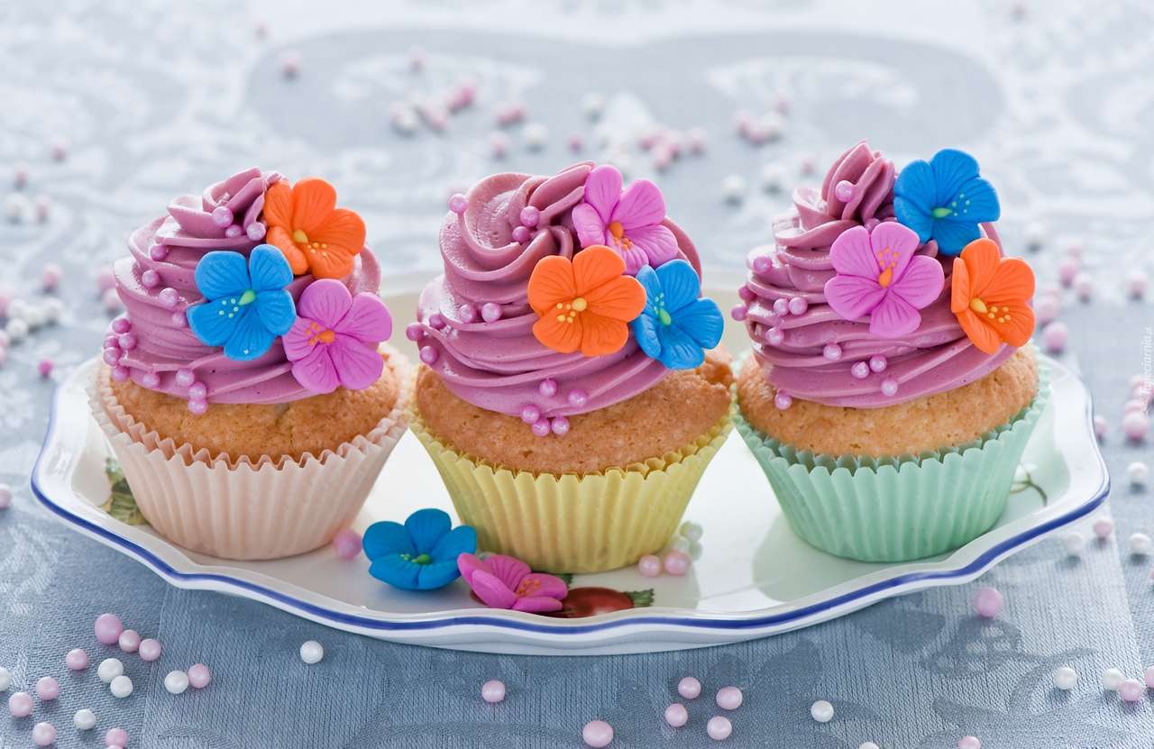 πολύχρωμα cupcakes παζλ online