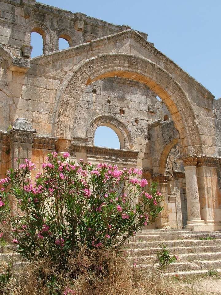 Siria, Mănăstirea lui Simeon, 2004 puzzle online