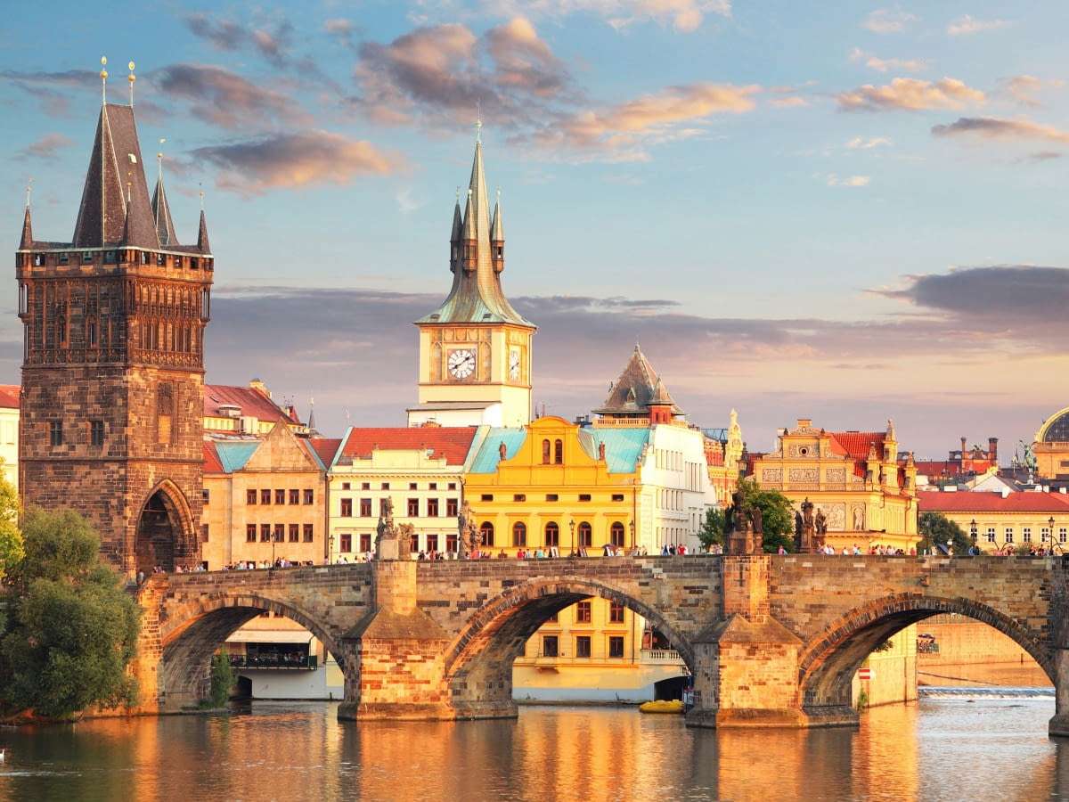 Τσεχική Πράγα-Πέτρινη Γέφυρα του Καρόλου παζλ online