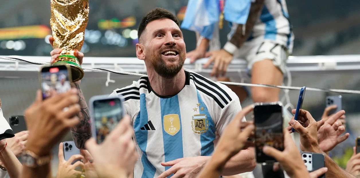 Messi megszakad kirakós online
