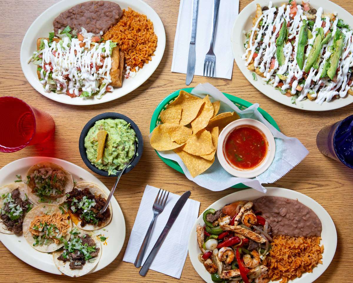 Mexikói tányérok online puzzle