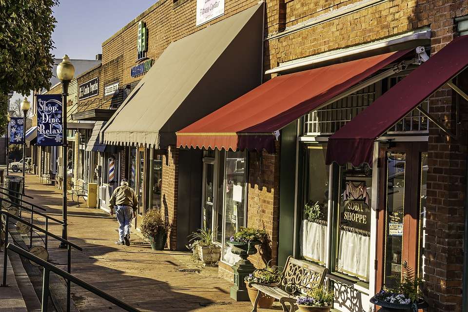 A picturesque town in the south of the USA online puzzle