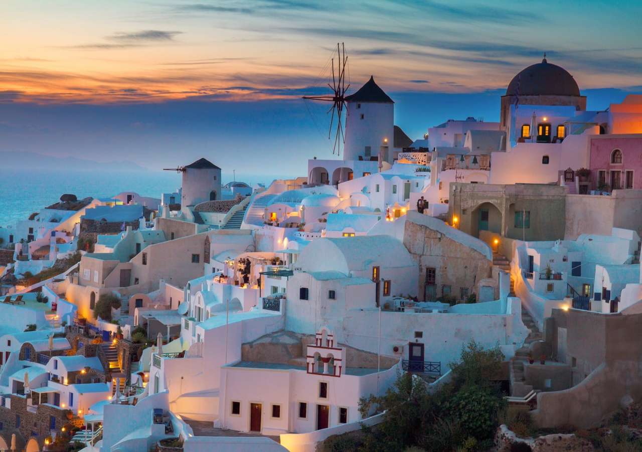 Grecia-Santorini al atardecer, una vista de cuento de hadas rompecabezas en línea