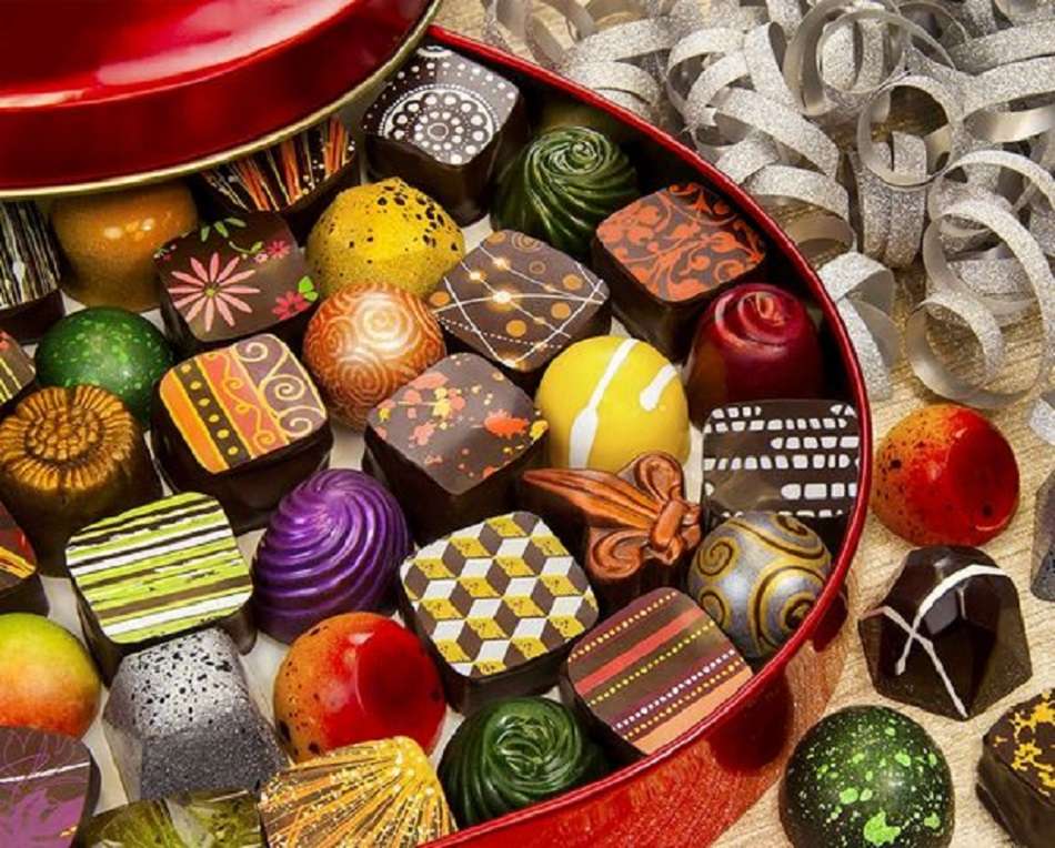 Κουτί με σοκολάτες παζλ online