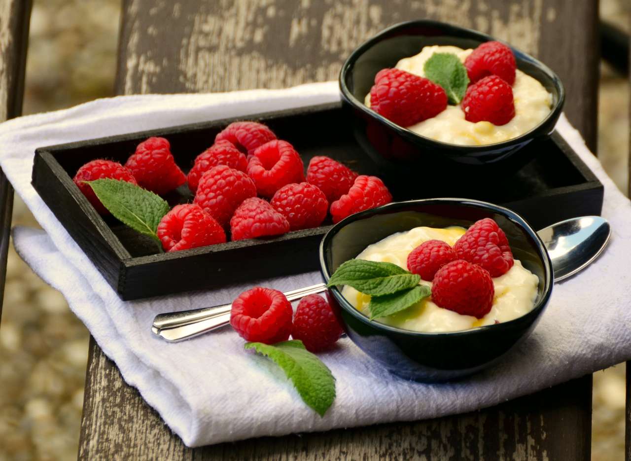 А за десерт малинов пудинг, наслада :) онлайн пъзел