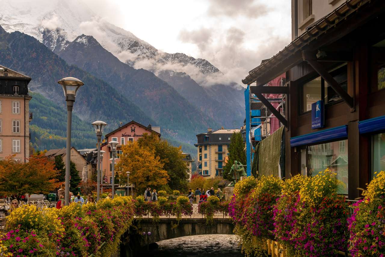 Chamonix-Mont-Blanc, Frankrike pussel på nätet