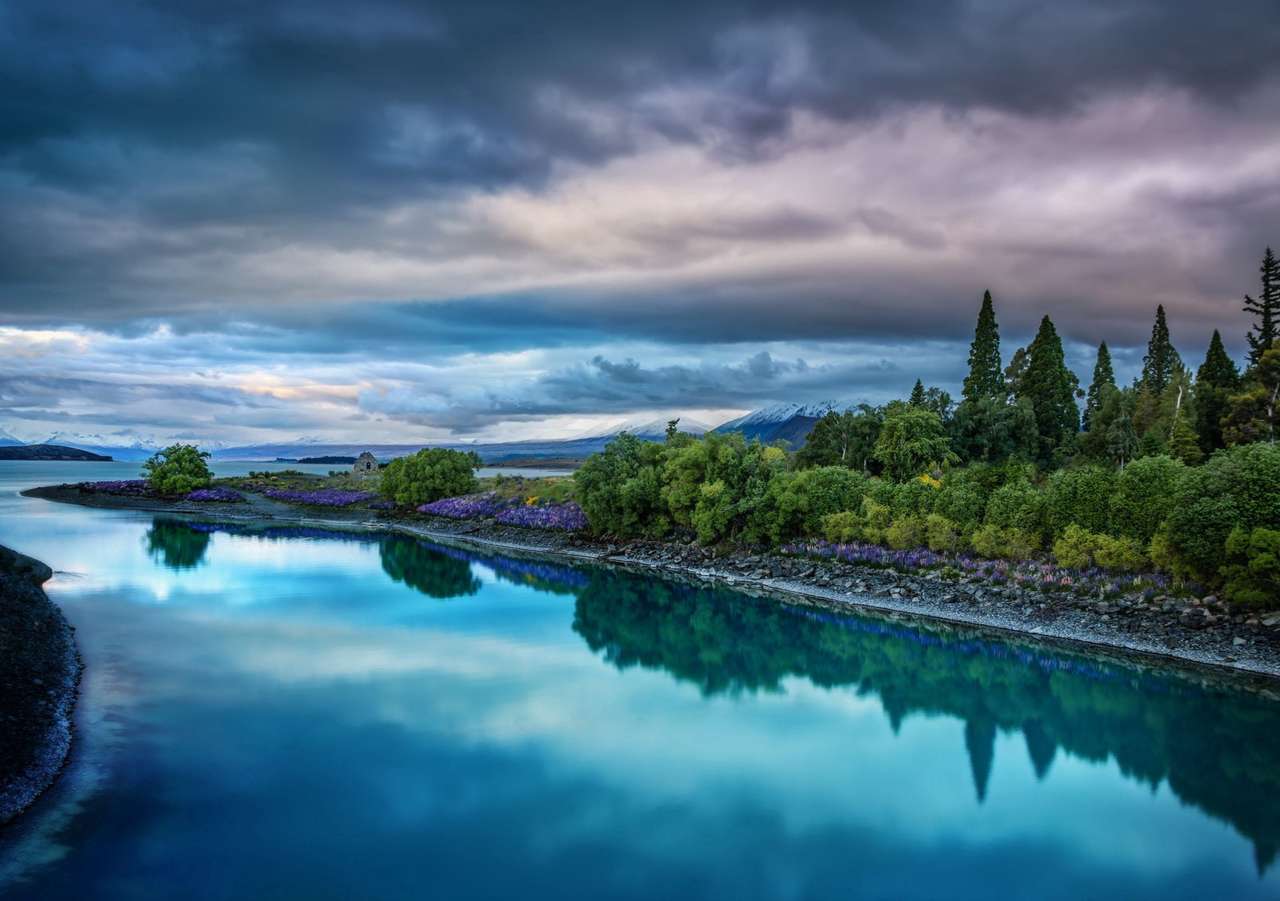 Нова Зеландия - "Небесен" езерен пейзаж онлайн пъзел