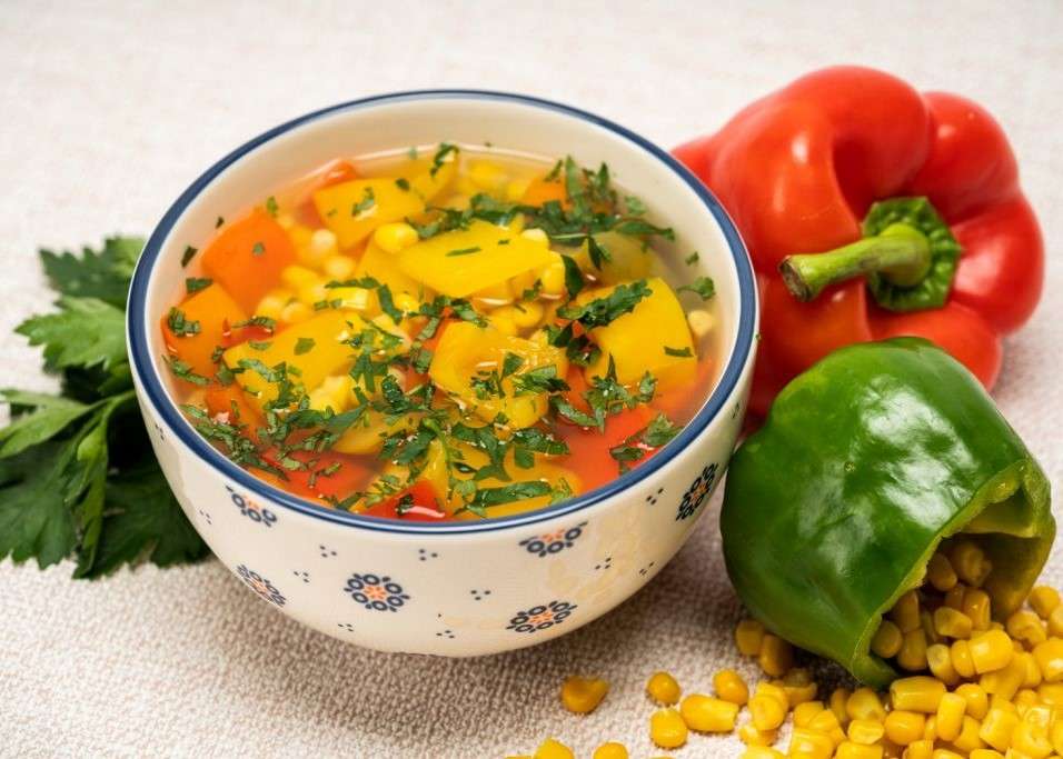 Grönsakssoppa med majs Pussel online