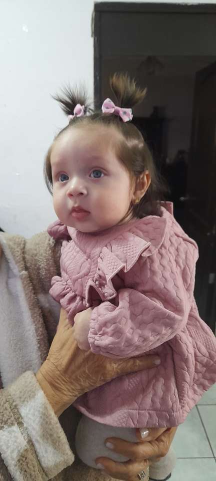 Πανέμορφο μωρό Ελιζίτα online παζλ