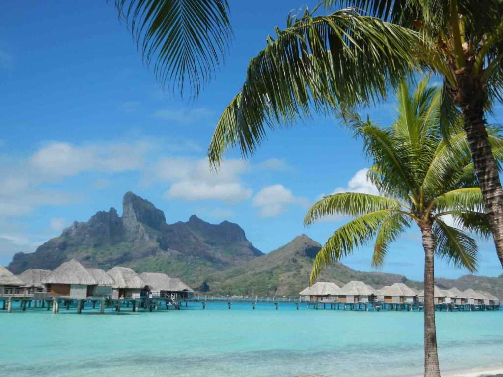 Бора-Бора - остров в Тихия океан, онлайн пъзел
