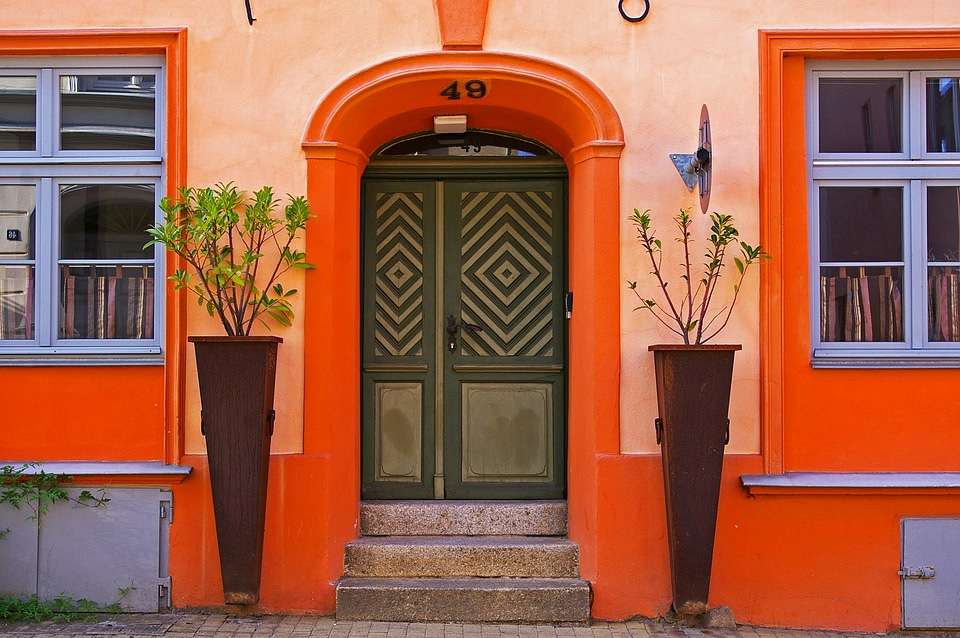 Una casa colorida en la histórica ciudad de Stralsund rompecabezas en línea