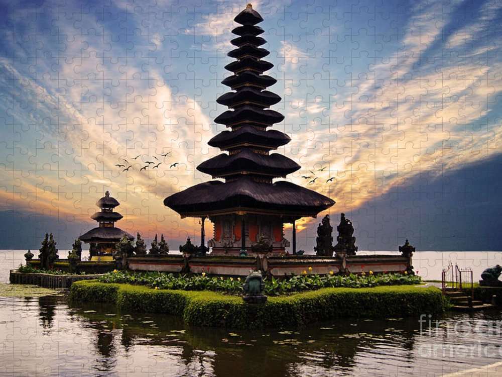 Templo na ilha de Bali quebra-cabeças online