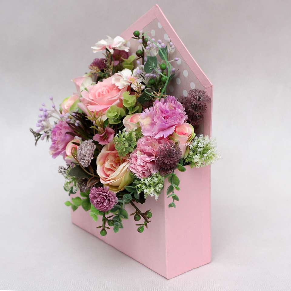 a bouquet in a box jigsaw puzzle online