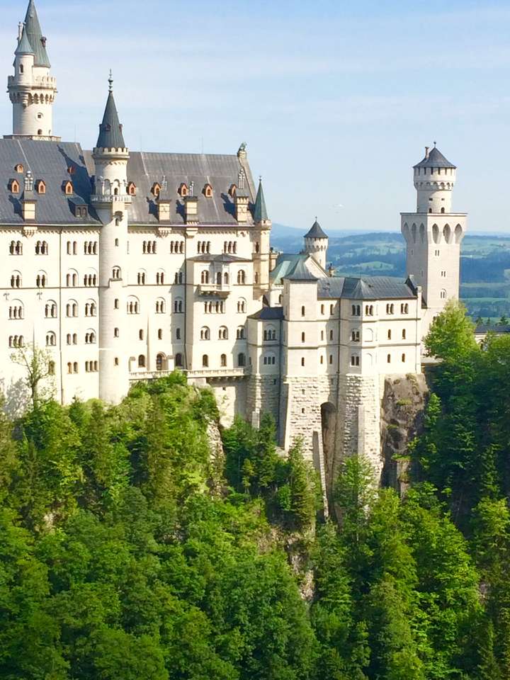 Замок Нойшванштайн Бавария онлайн-пазл