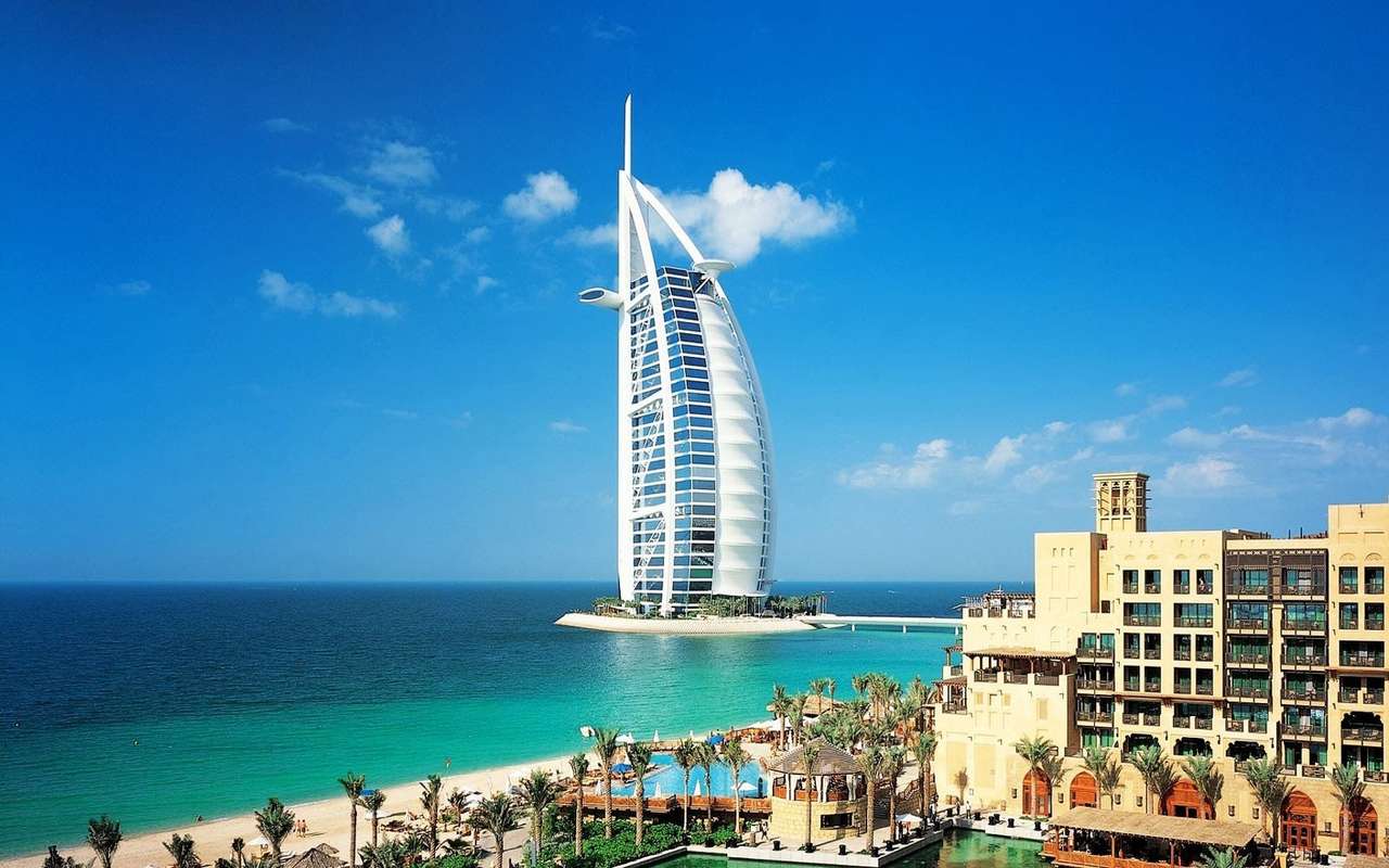 Dubai-Hotel Burj Al in Form eines Segelbootes Online-Puzzle