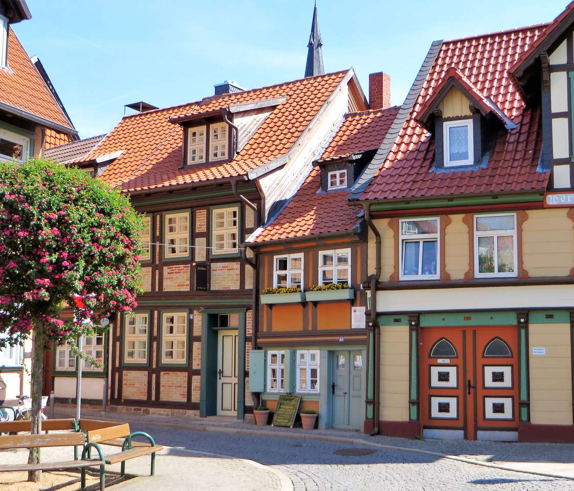 The smallest house of that time (Wernigerode) jigsaw puzzle online