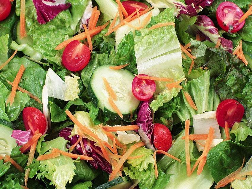 Salade van gezonde sla en groenten, lekker online puzzel