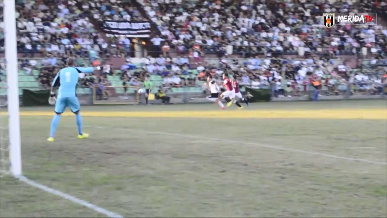 O primeiro gol de Aitor García pelo Mérida quebra-cabeças online