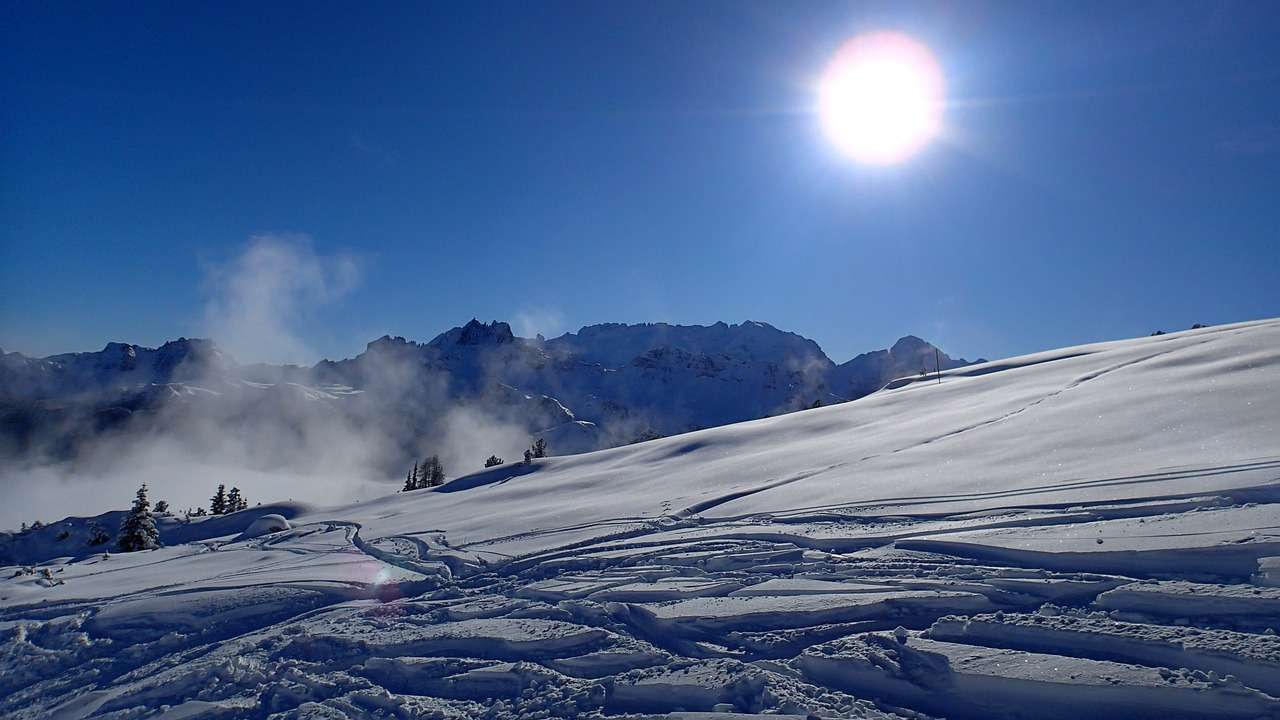 Катание на лыжах в Доломитовых Альпах онлайн-пазл