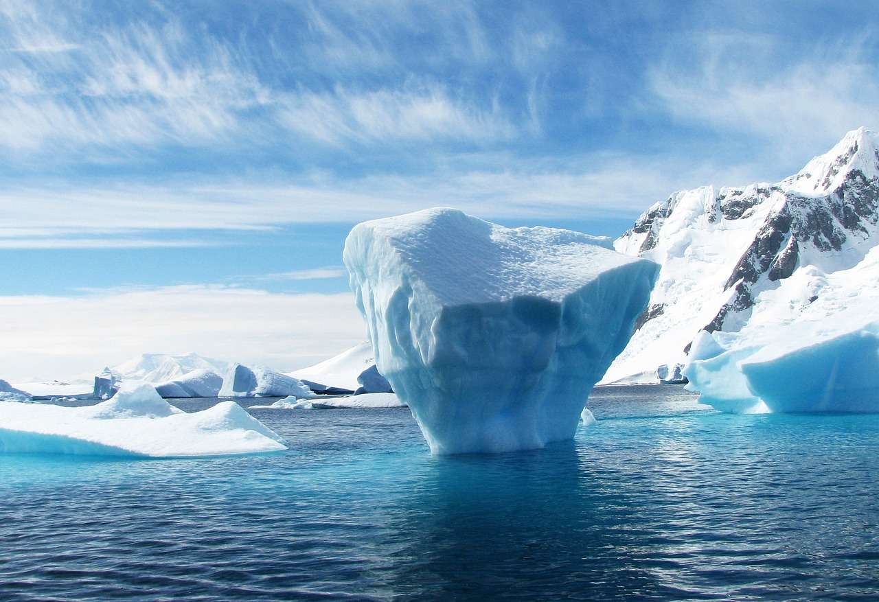 Jéghegy Antarktisz online puzzle
