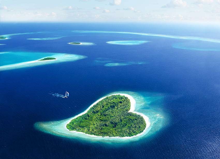 Мальдивы - острова в форме сердца пазл онлайн
