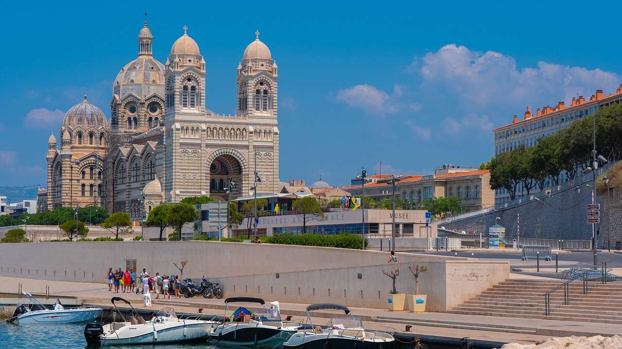 Catedrala din Marsilia jigsaw puzzle online