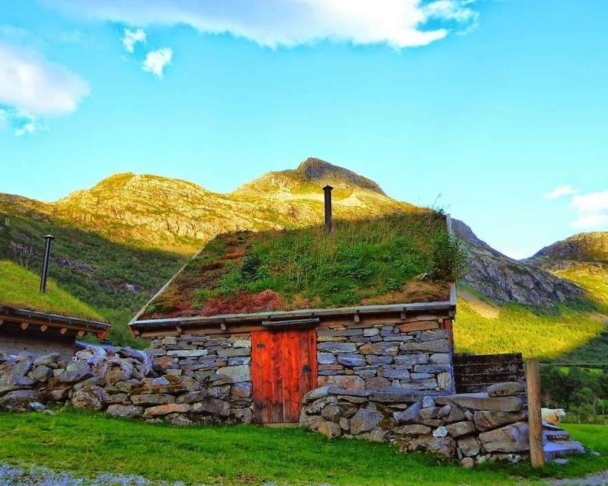 Каменна сграда в Скандинавия онлайн пъзел