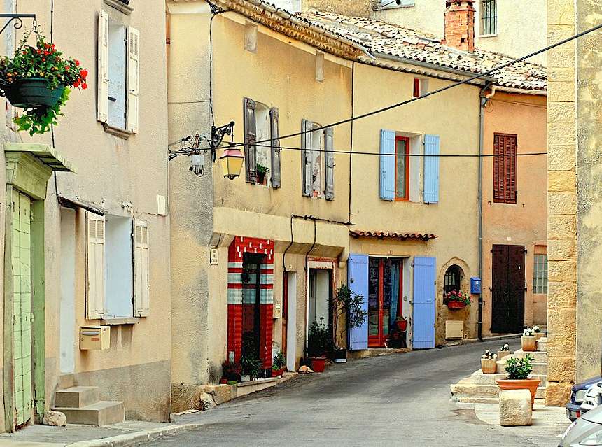 Повседневная жизнь провансальской деревни онлайн-пазл