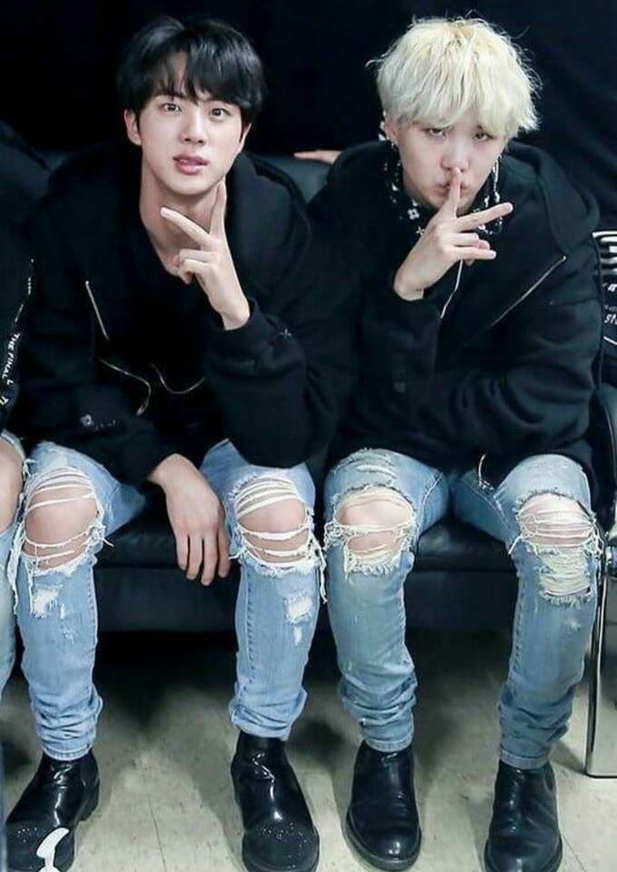 Jin och Suga BTS pussel på nätet