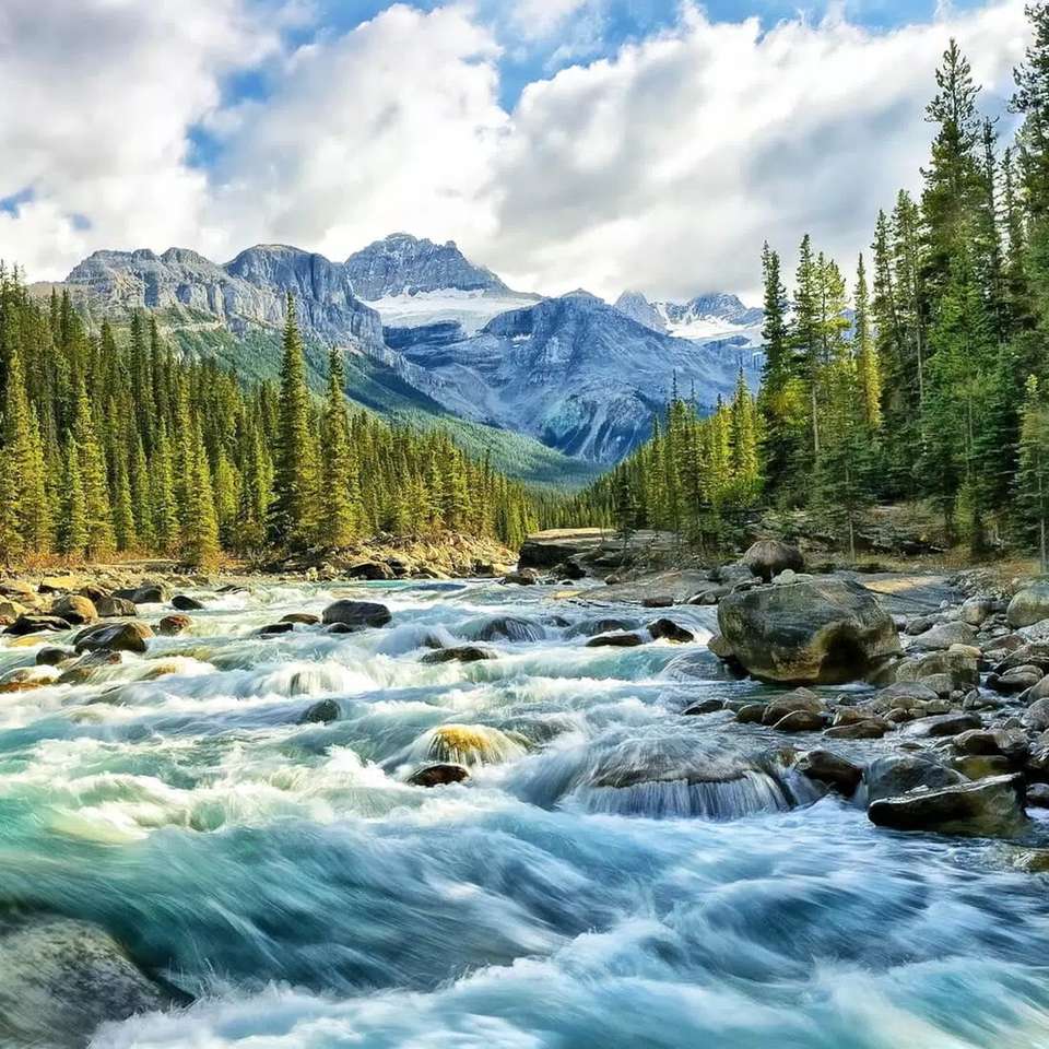 Un râu care curge din munți jigsaw puzzle online
