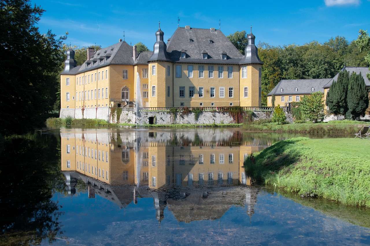 Wasserschloss Schloss Puzzlespiel online