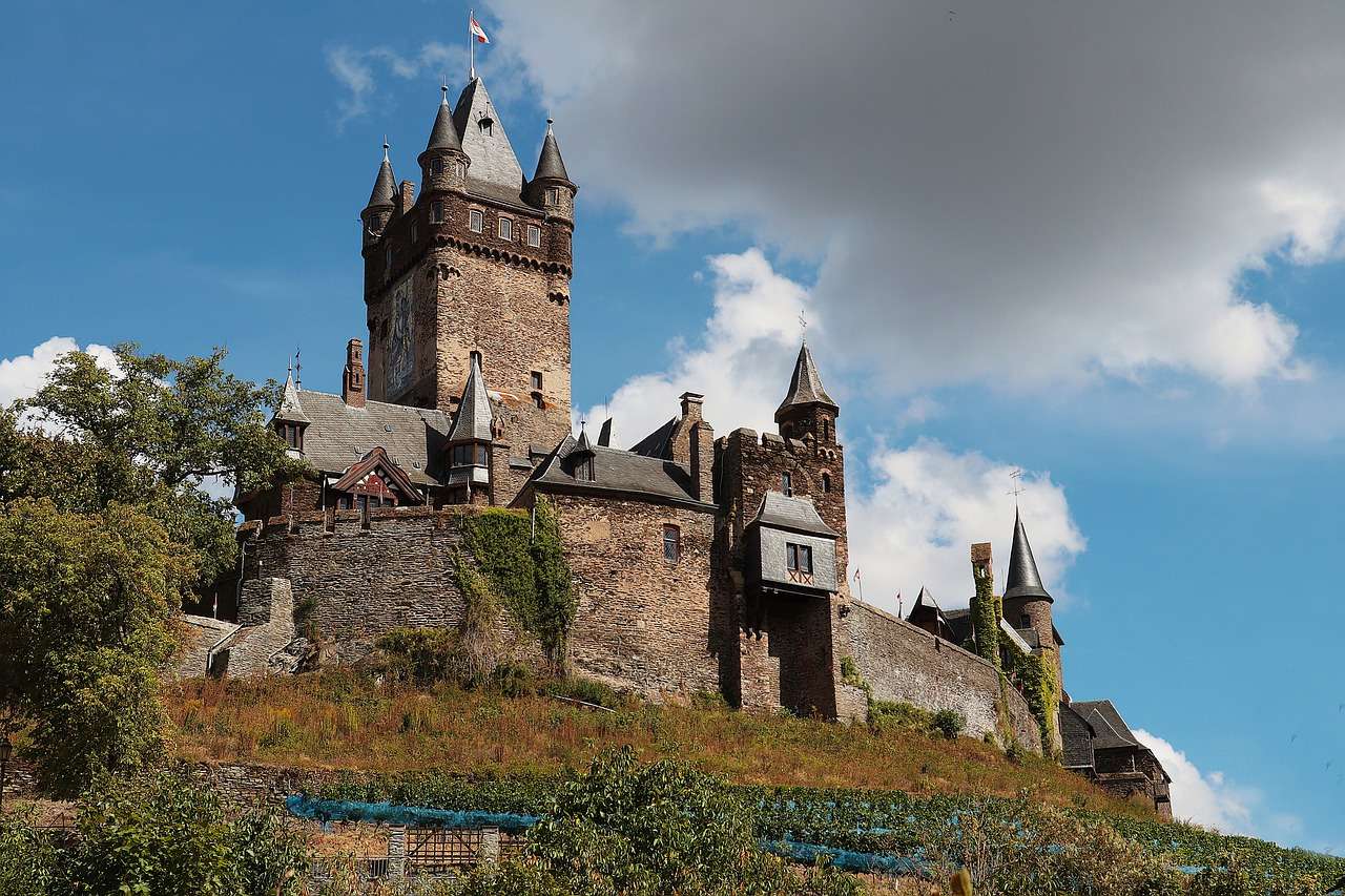 Castelul Moselle jigsaw puzzle online