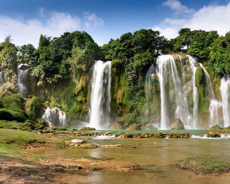 Wasserfall in Vietnam Online-Puzzle