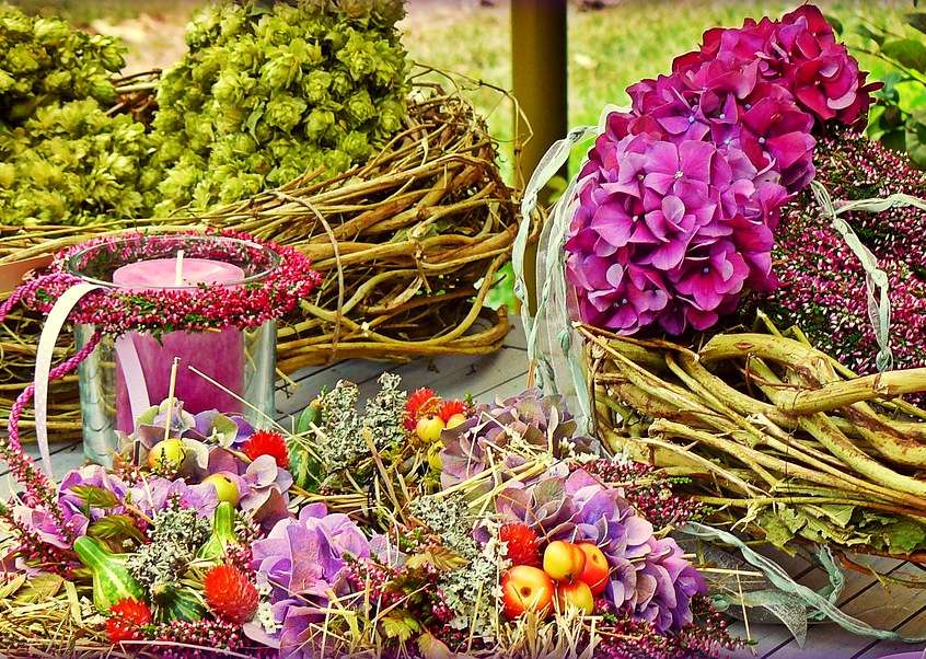 Съкровищата на градината в красиви цветове онлайн пъзел