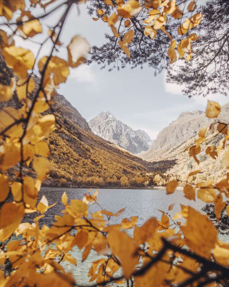 Outono nas montanhas quebra-cabeças online