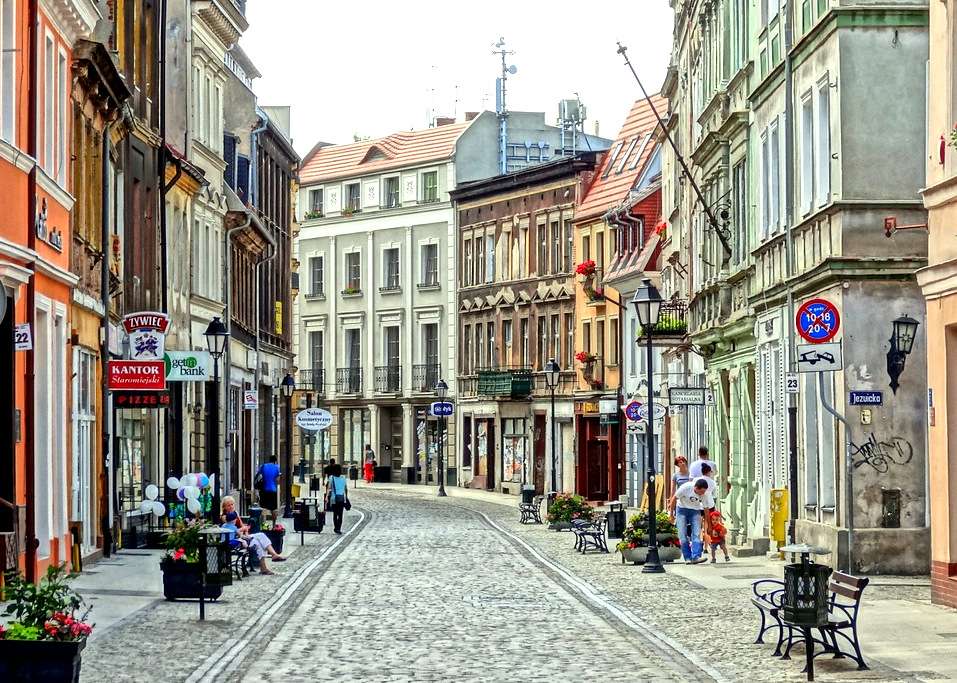 Polská města - ulice Długa v Bydhošti skládačky online