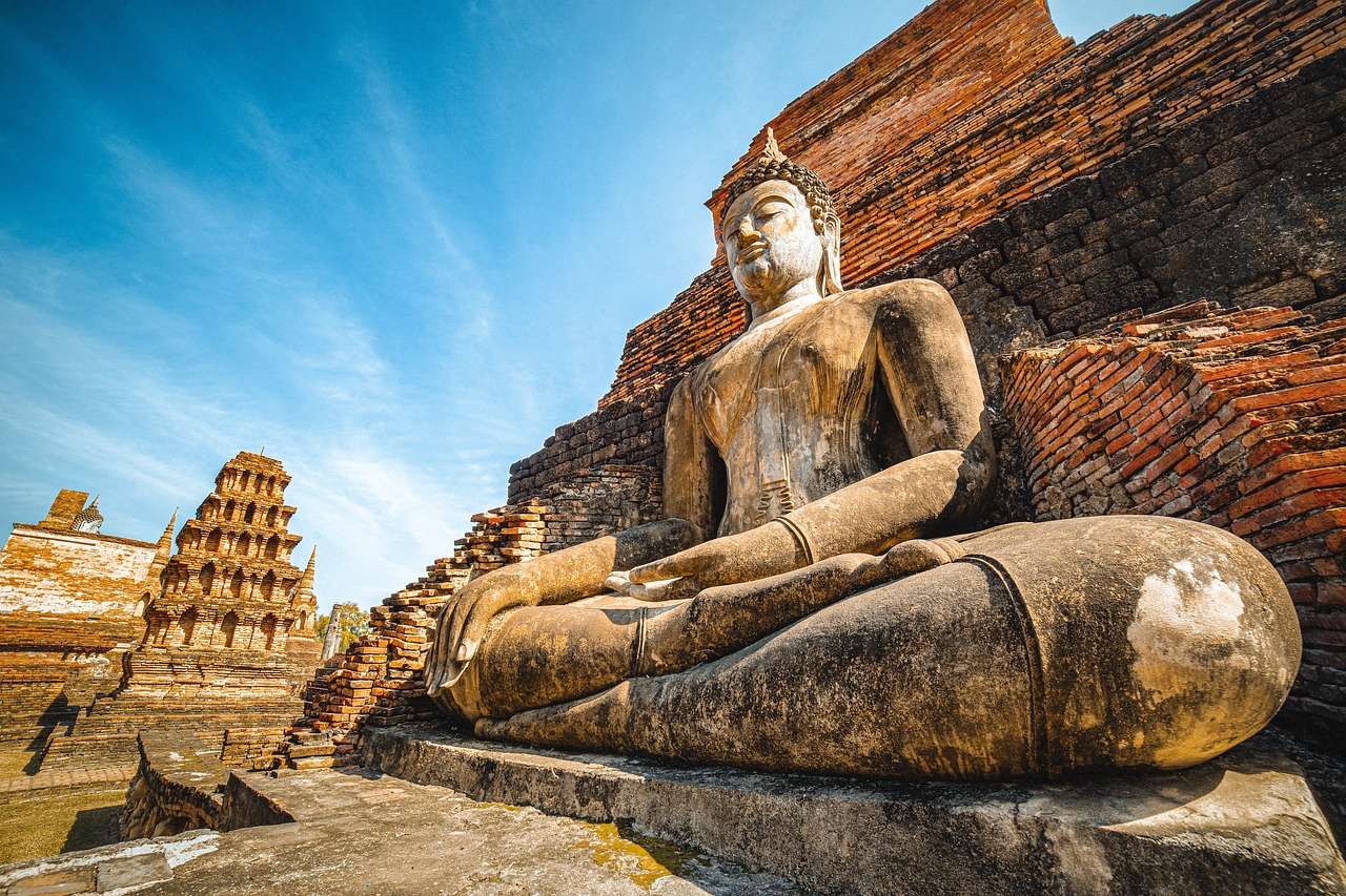 Статуя на Буда онлайн пъзел
