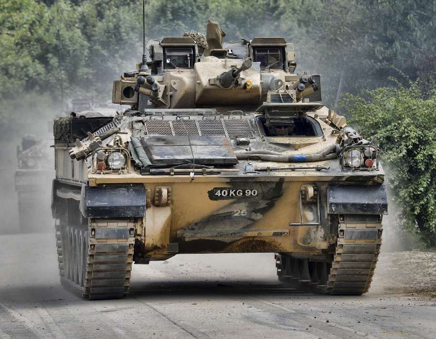 Танк - FV 510 Warrior, бойна машина на пехотата онлайн пъзел