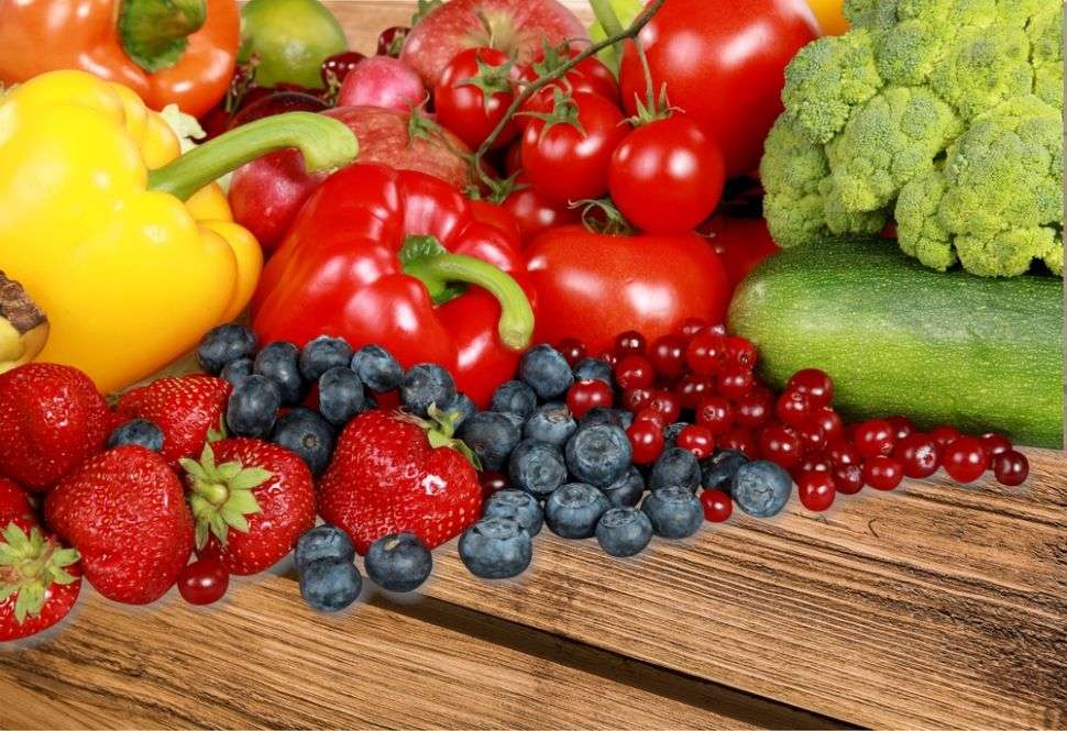 Egészséges zöldségek és gyümölcsök kirakós online