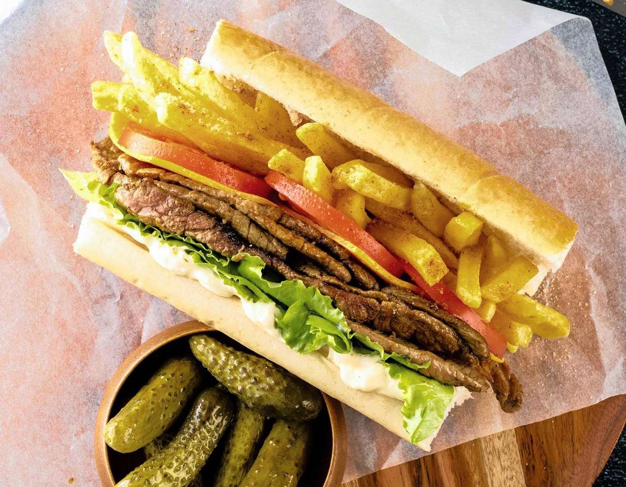 Сэндвич со стейком пазл онлайн
