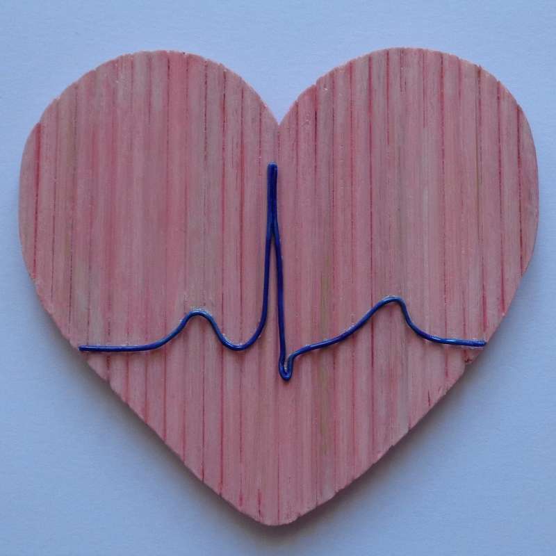 сърцебиене, направено с пръчки и тел онлайн пъзел