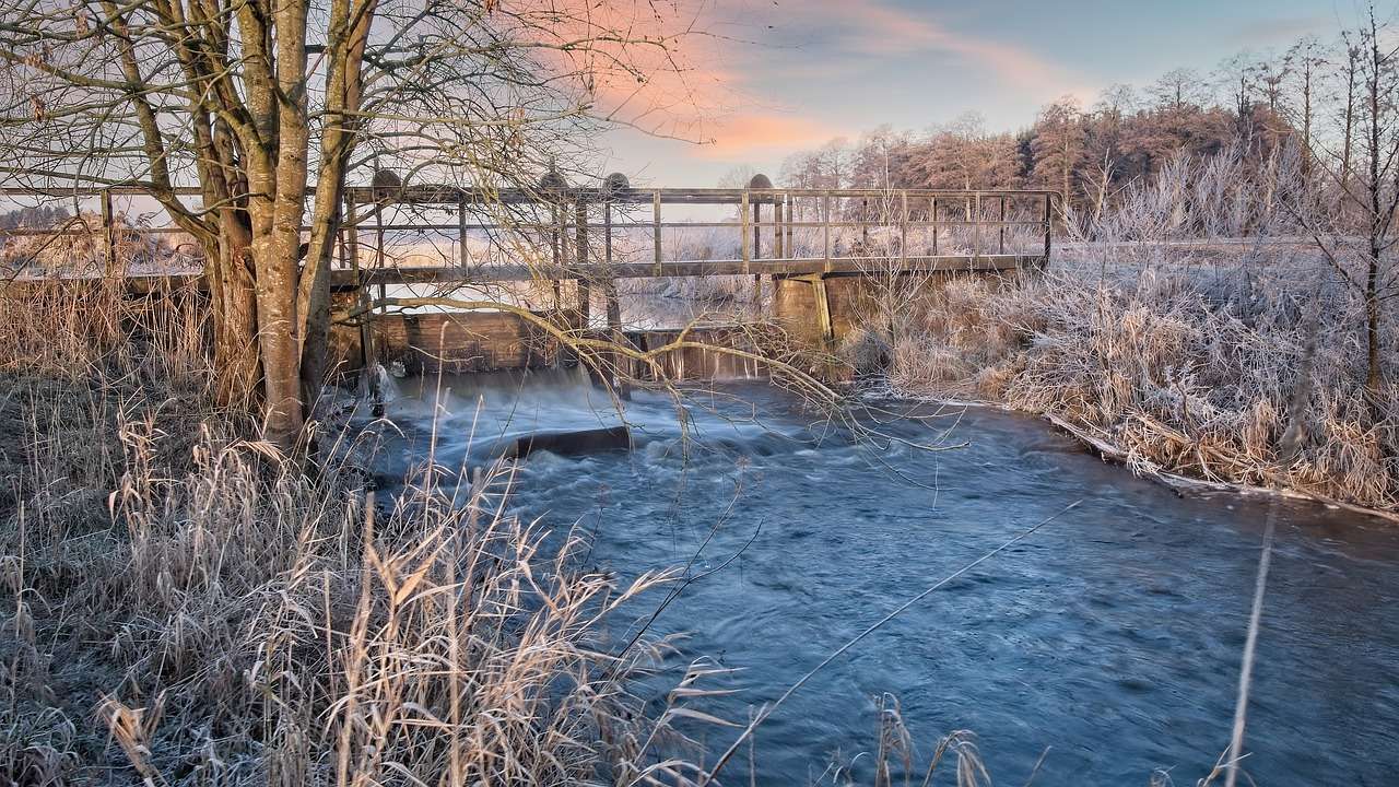 Χειμερινή γέφυρα παζλ online