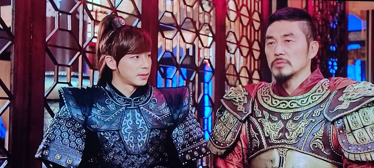 "Empress Ki": Jin Yi-Han and Kim Yeong Ho jigsaw puzzle online