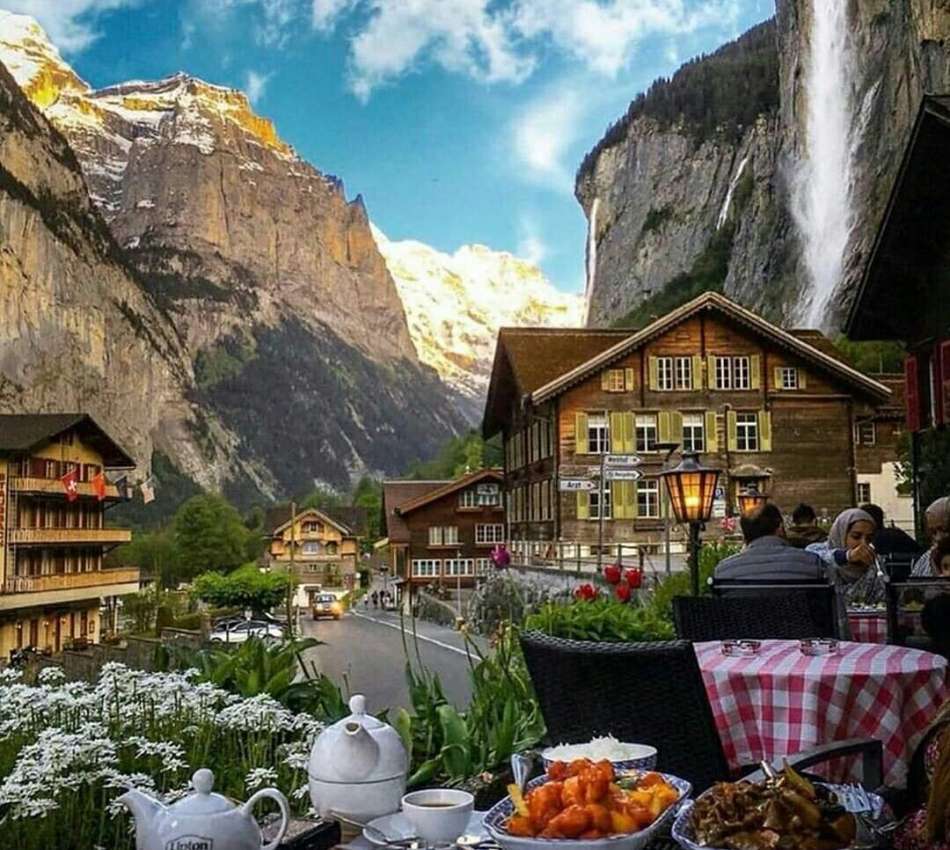 Vacanță în Alpii Elvețieni puzzle online