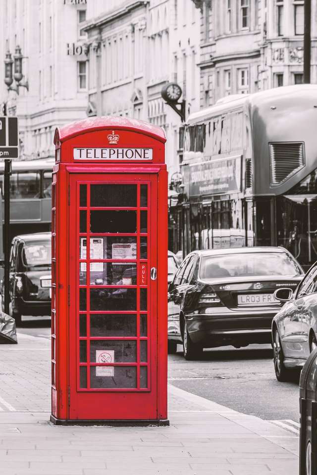 telephone booth online puzzle