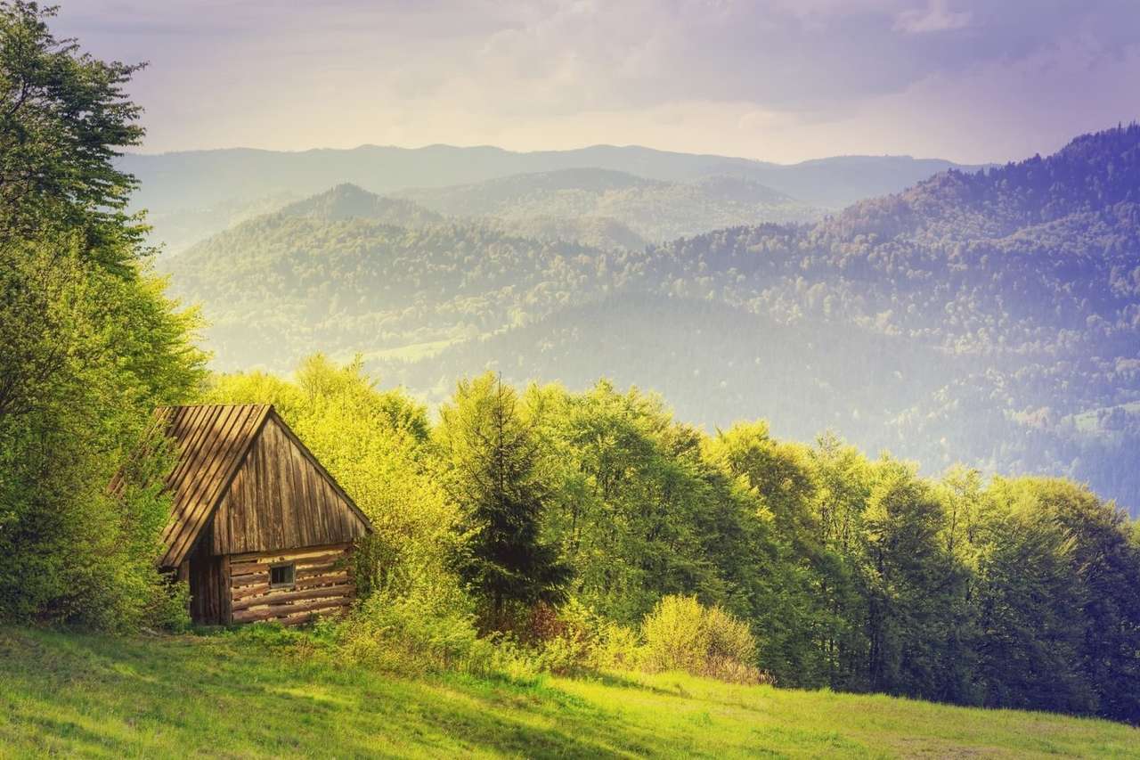 Cabaña de madera en las montañas rompecabezas en línea