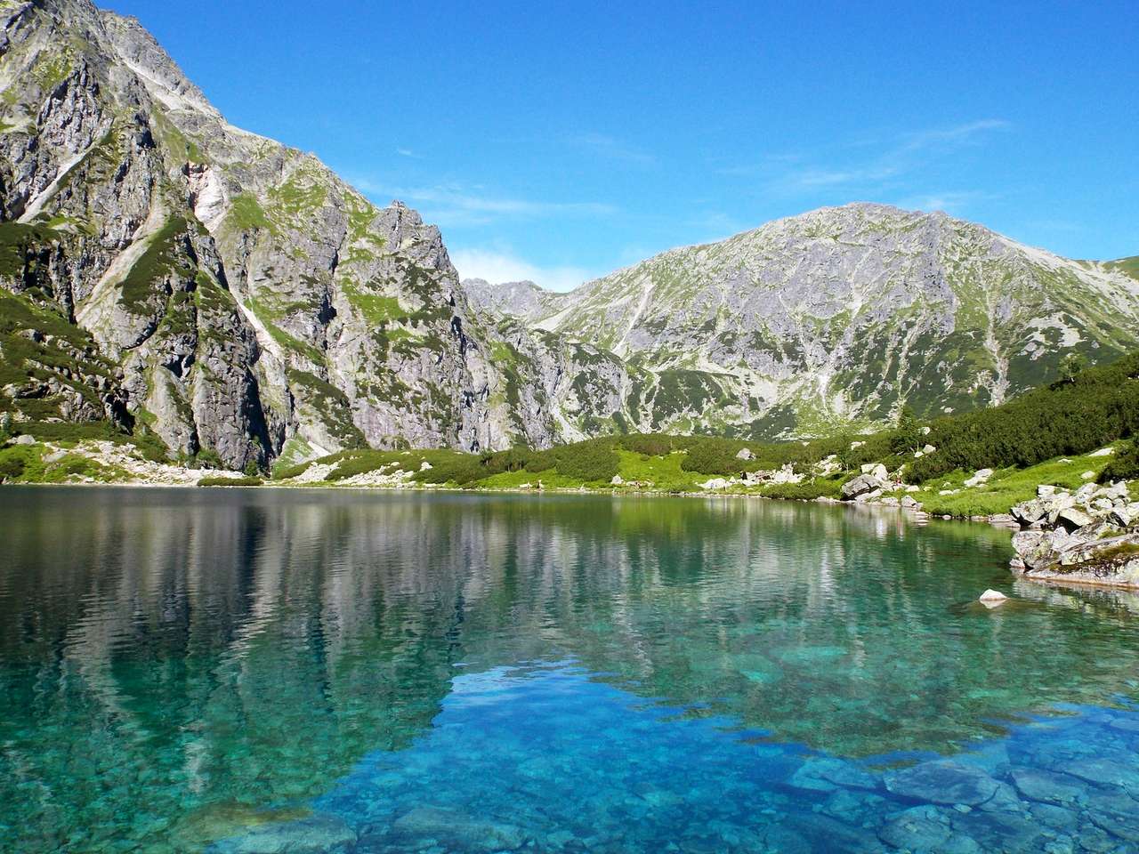 O Lago da Lagarta Negra quebra-cabeças online