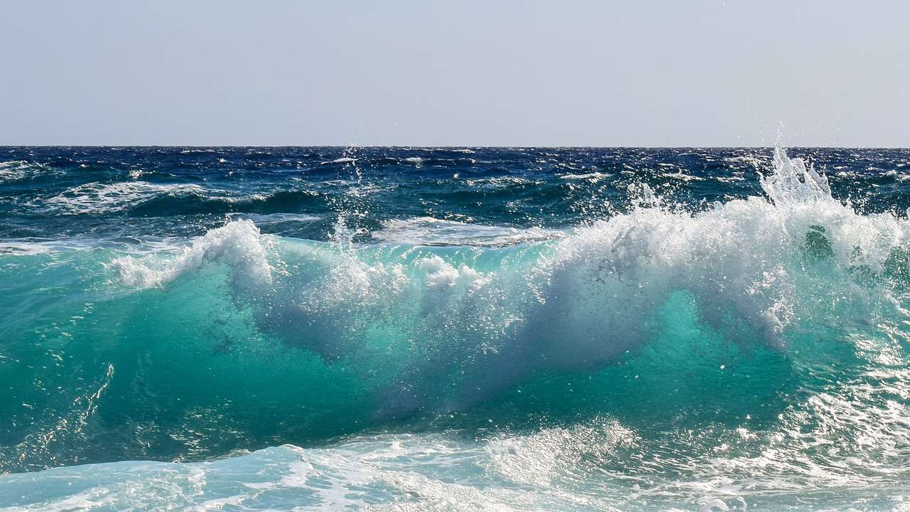 Trituración de olas rompecabezas en línea
