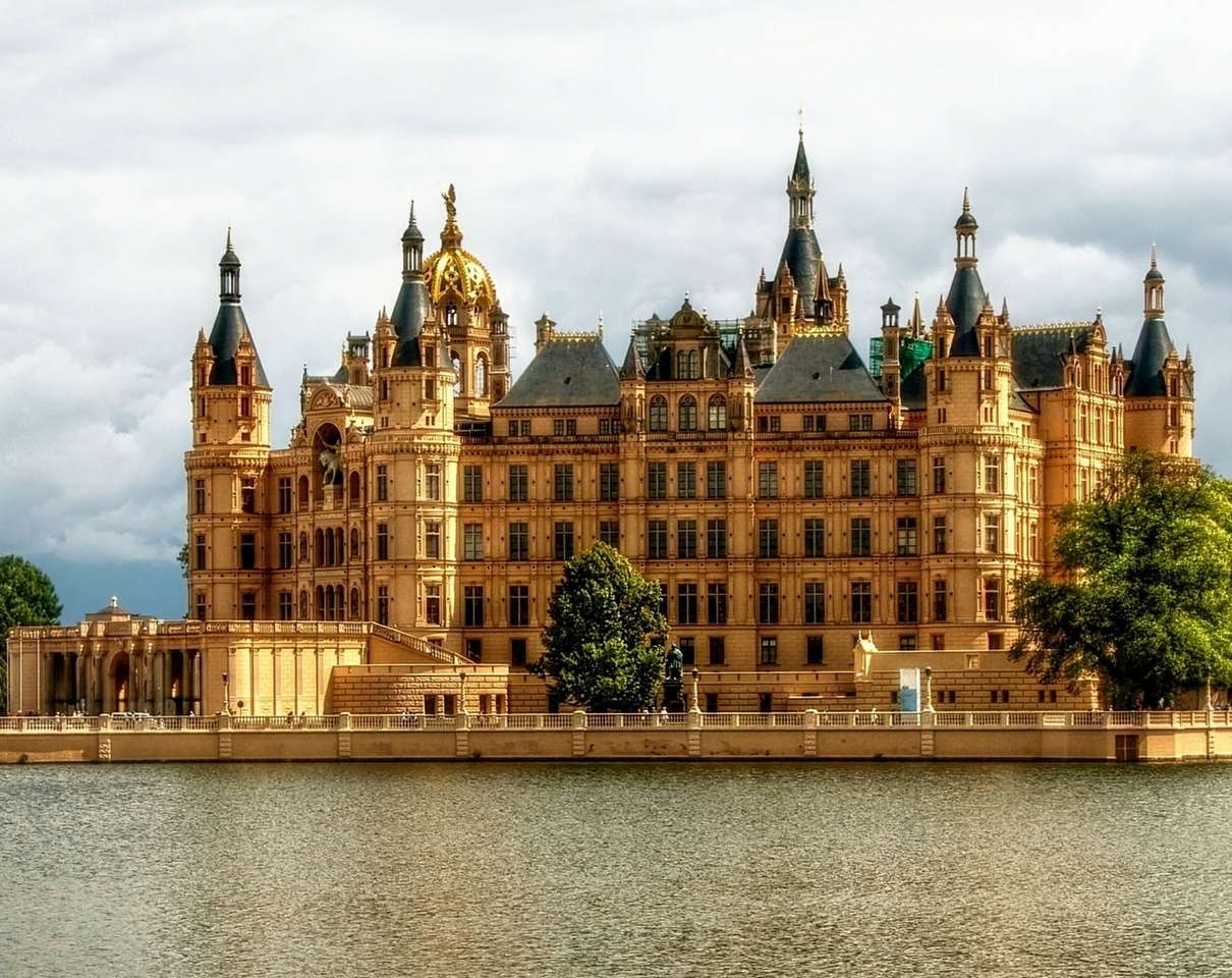 Allemagne -Château de Schwerin puzzle en ligne