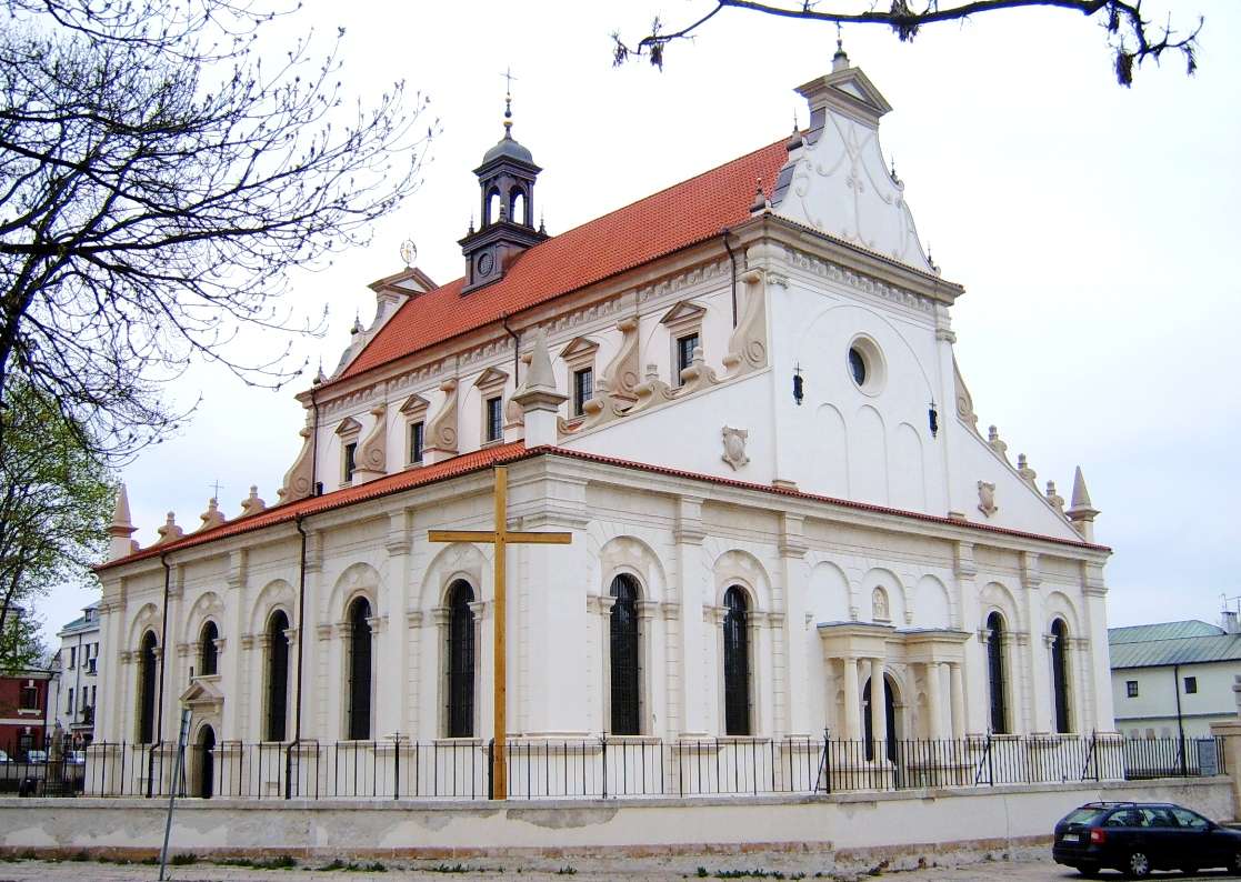 Църква в Замошч в Полша онлайн пъзел